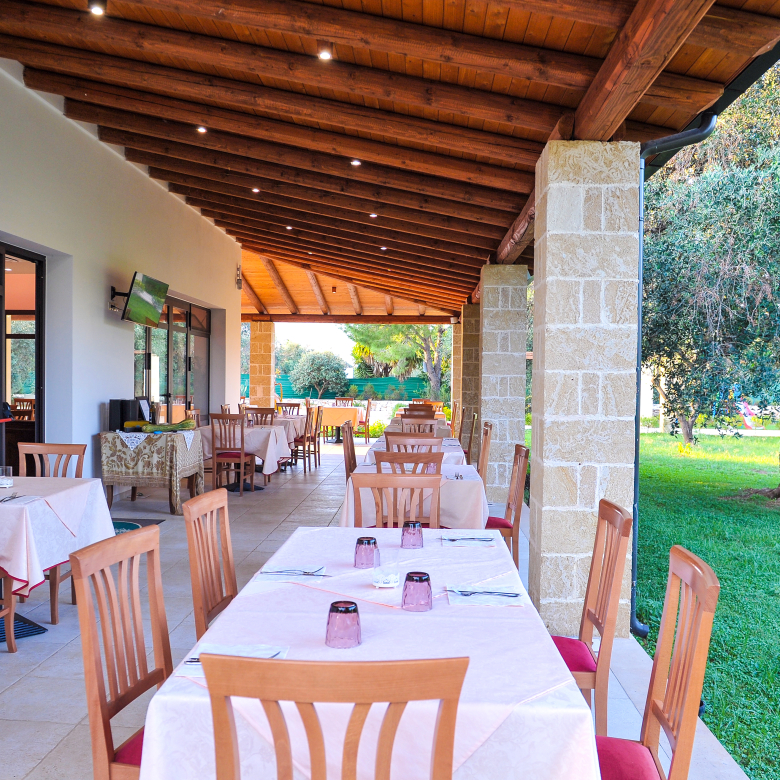 Sp Leverano/Porto Cesareo accommodation facility, Lecce