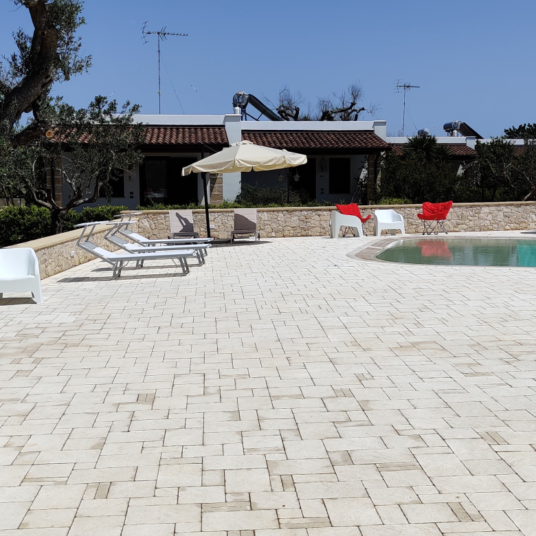 Sp Leverano/Porto Cesareo accommodation facility, Lecce