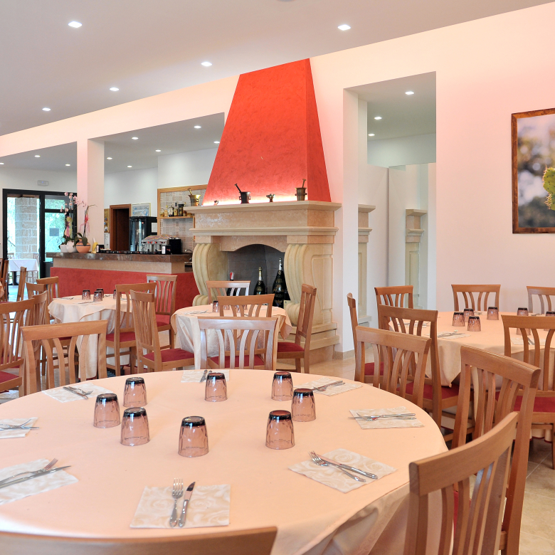 Sp Leverano/Porto Cesareo accommodation facility, Lecce