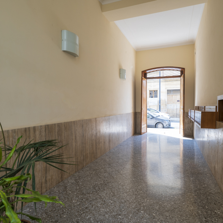 Rifinito appartamento di ampia metratura in zona San Lazzaro