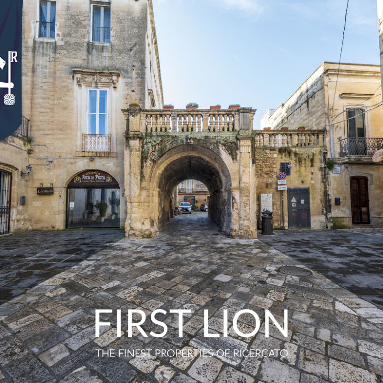 Soluzione caratteristica ristrutturata in Piazzetta Arco di Prato, Lecce