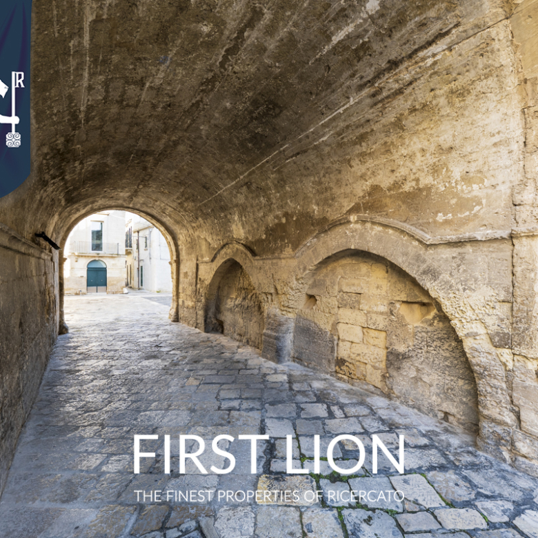 Soluzione caratteristica ristrutturata in Piazzetta Arco di Prato, Lecce