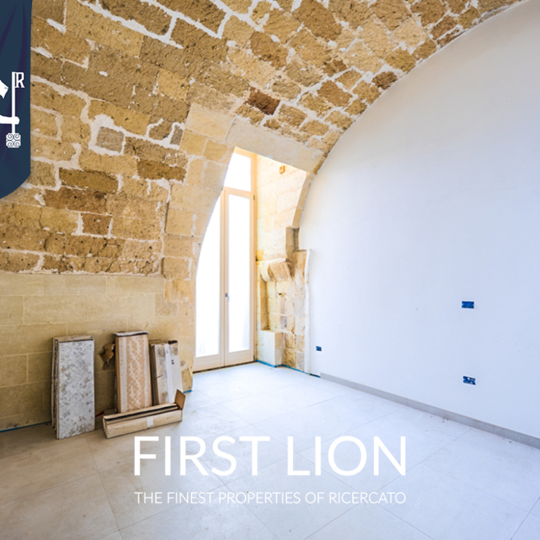 Soluzione caratteristica ristrutturata in Piazzetta Arco di Prato, Lecce