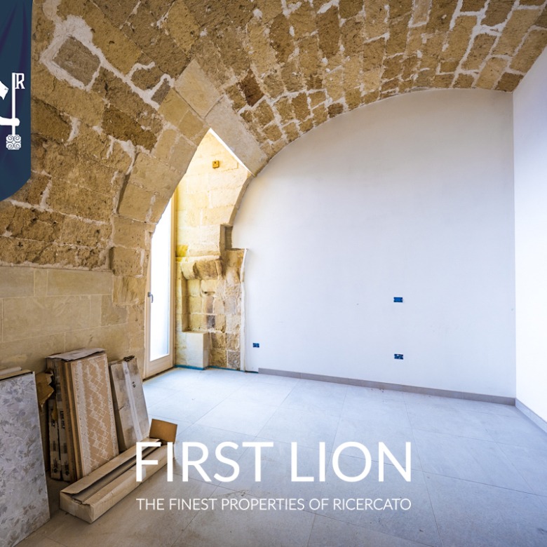 Soluzione caratteristica ristrutturata in Piazzetta Arco di Prato, Lecce