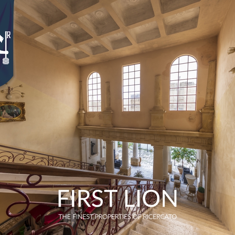 Prestigioso Palazzo Marchesale nel Cuore di Guagnano