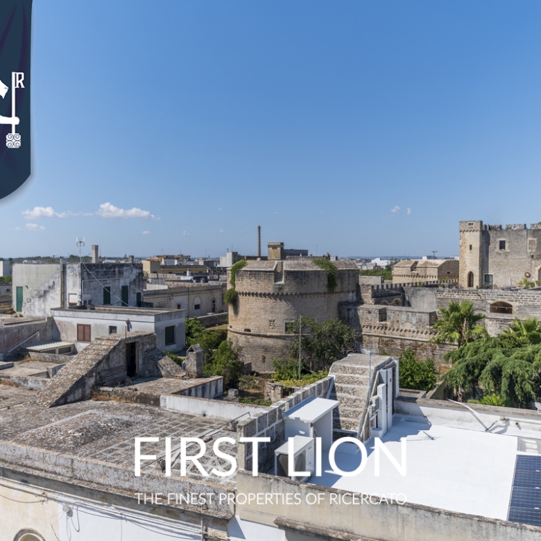 Stabile in vendita in Via Umberto I, Corigliano d’Otranto
