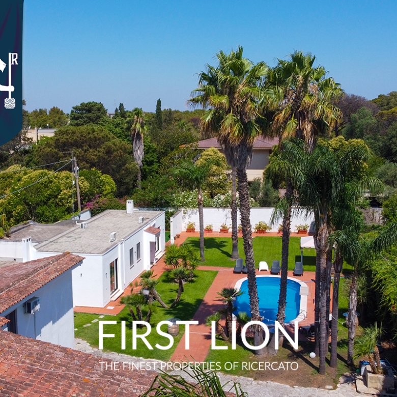 Prestigiosa villa indipendente con piscina