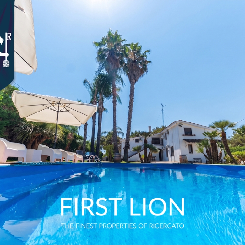 Prestigiosa villa indipendente con piscina