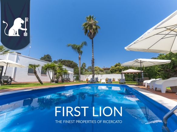 Prestigiosa villa indipendente con piscina