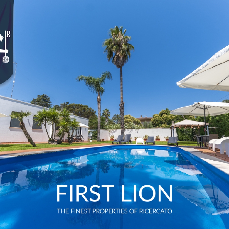 Prestigiosa villa indipendente con piscina