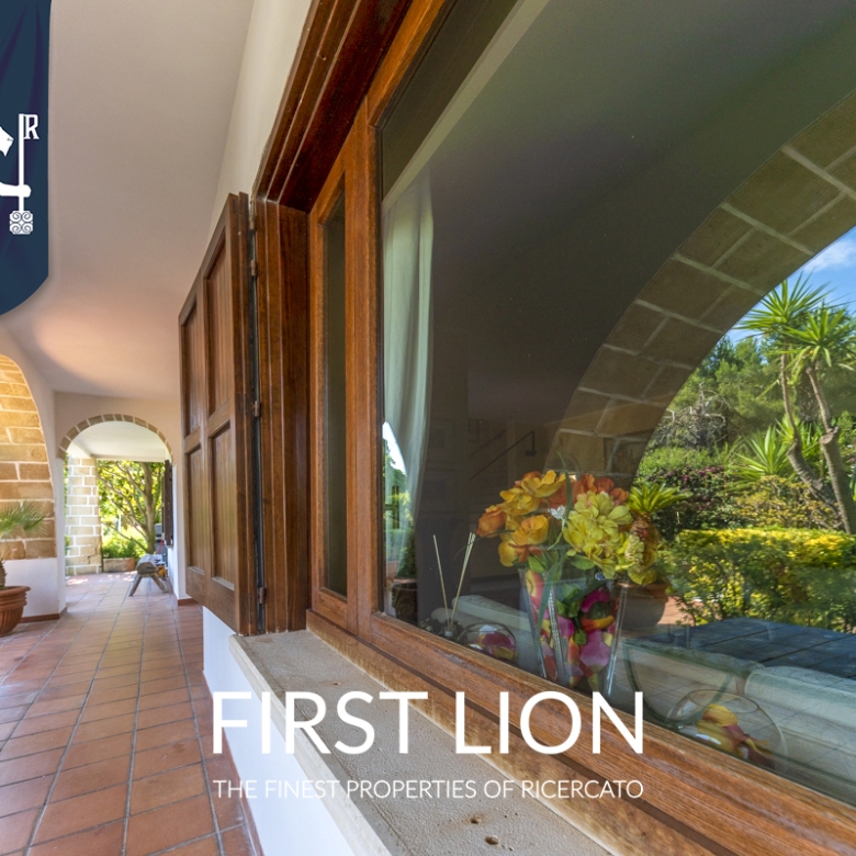 Villa con piscina Via Rapolla, Lecce
