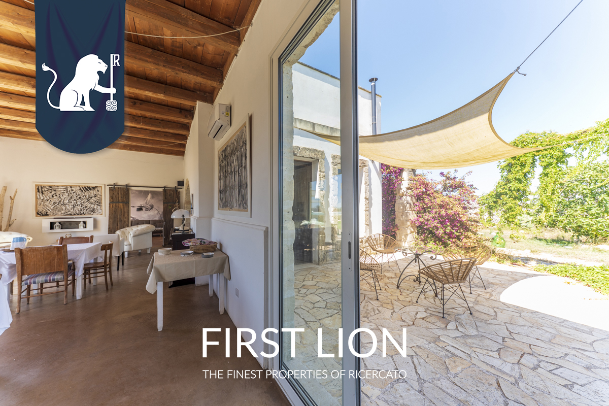 FALCON Villa in vendita in Strada Provinciale Lecce San Cataldo Sp 298 km