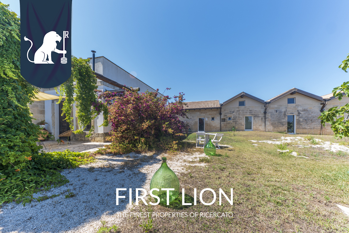 FALCON Villa in vendita in Strada Provinciale Lecce San Cataldo Sp 298 km