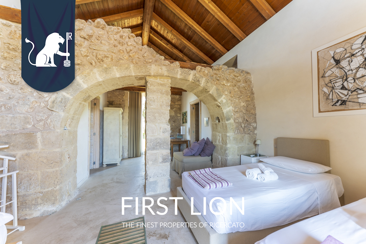 FALCON Villa in vendita in Strada Provinciale Lecce San Cataldo Sp 298 km