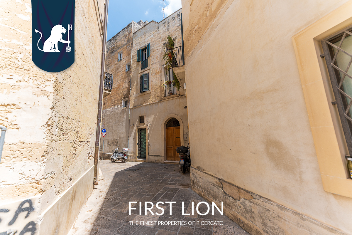 Caratteristico appartamento nel cuore del centro storico, Via G. Libertini, Lecce- FIRST LION (12) Caratteristico appartamento nel cuore del centro storico, Via G. Libertini, Lecce