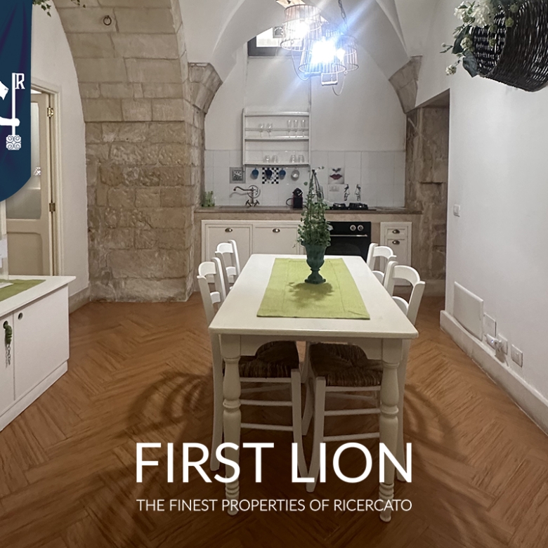 Prestigiosa struttura in Corte dei Guarini, Lecce